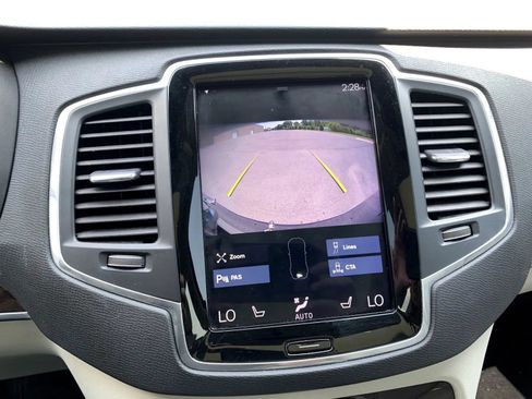 Used 2019 Volvo XC90 T5 Momentum w/ Protection Package Premier AWD/4WD image 14