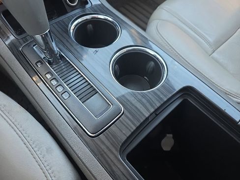 Used 2014 Chevrolet Traverse LTZ image 29