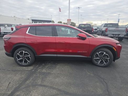 New 2026 Chevrolet Equinox EV LT image 13