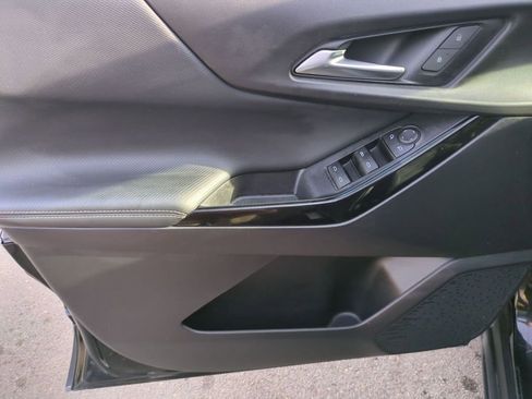 Used 2025 Chevrolet Equinox LT image 22