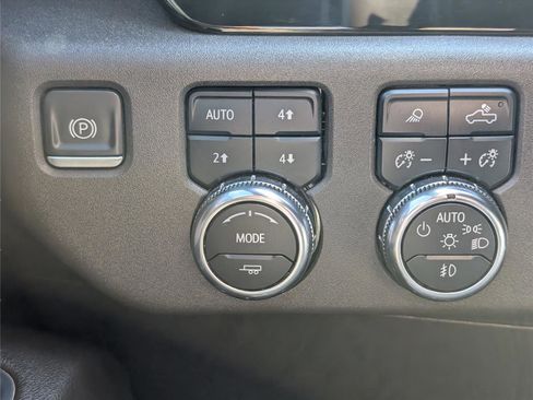 Used 2023 GMC Sierra 1500 SLT w/ SLT Premium Package image 26