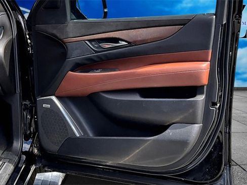 Used 2015 Cadillac Escalade Premium image 20