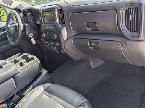 Used 2020 Chevrolet Silverado 1500 Custom w/ Custom Max Trailering Package AWD/4WD image 25