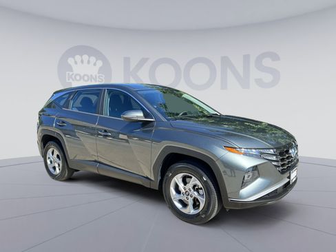 Used 2022 Hyundai Tucson SE w/ Cargo Package AWD/4WD image 2