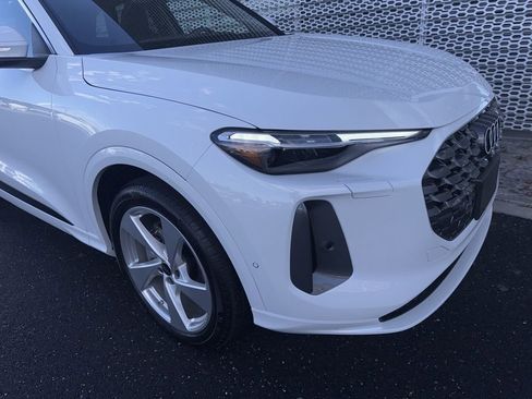 New 2025 Audi Q5 Prestige image 4