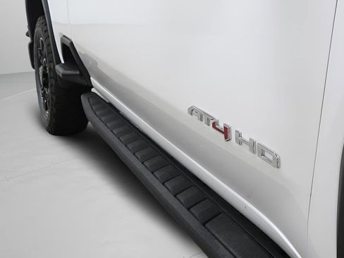 Used 2025 GMC Sierra 2500 AT4 w/ AT4 Premium Plus Package image 33