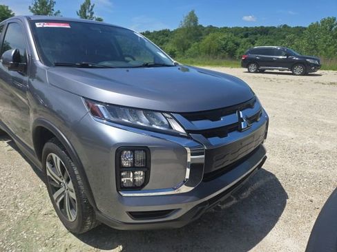 Used 2021 Mitsubishi Outlander Sport SE AWD/4WD image 2