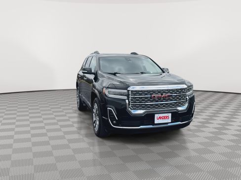 Certified 2023 GMC Acadia Denali w/ Denali Ultimate Package AWD/4WD image 3