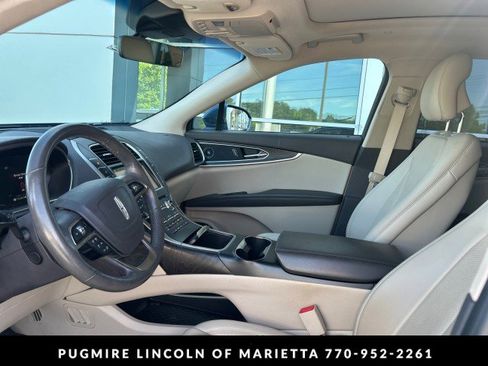 Used 2019 Lincoln Nautilus Reserve FWD image 3