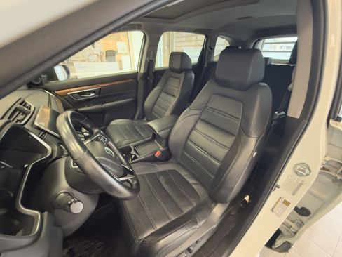 Used 2018 Honda CR-V Touring image 22