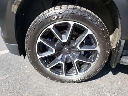 Used 2021 Chevrolet Tahoe RST image 32