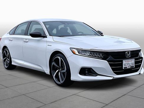 Used 2022 Honda Accord Sport image 2