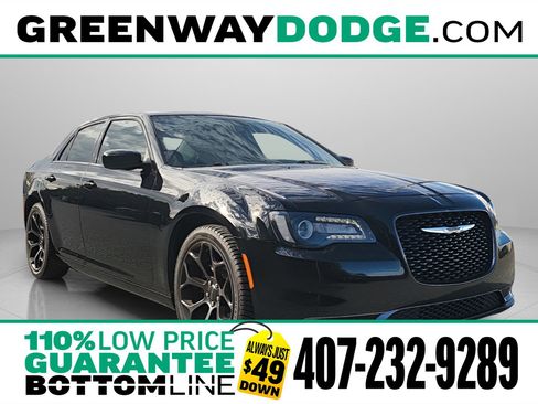 Used 2019 Chrysler 300 Touring w/ Sport Appearance Package image 1