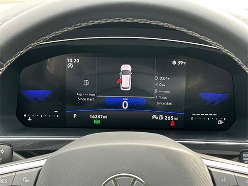 Certified 2023 Volkswagen Tiguan SE w/ Panoramic Sunroof Package image 29