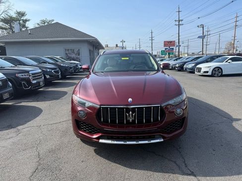 Used 2017 Maserati Levante S image 2