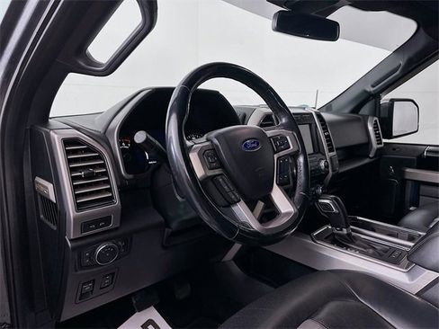 Used 2018 Ford F150 Platinum w/ Equipment Group 701A Luxury image 9