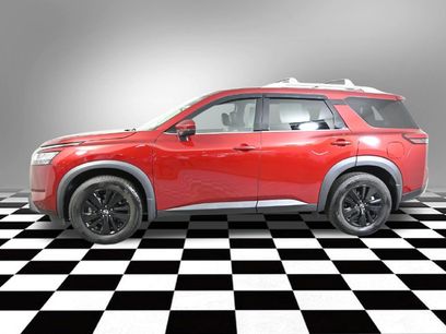 Used 2023 Nissan Pathfinder SL