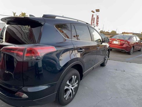 Used 2017 Toyota RAV4 LE w/ Carpet Mat Package FWD image 32