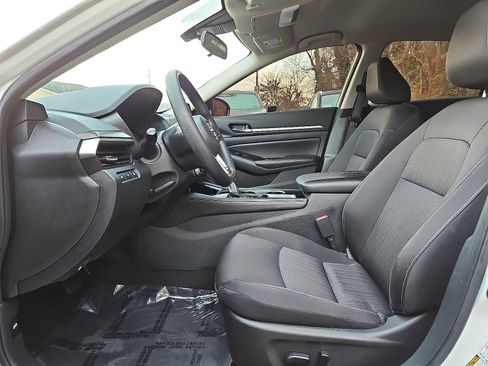 Certified 2023 Nissan Altima 2.5 SV image 13