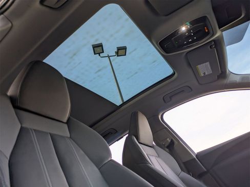 Used 2025 Audi Q5 Premium Plus w/ Premium Plus image 22