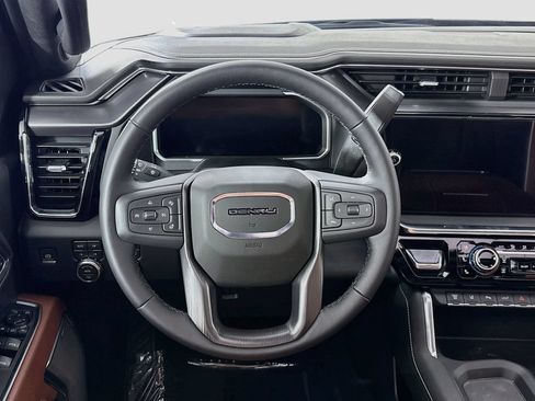 New 2026 GMC Sierra 2500 Denali Ultimate w/ LPO, Black Badging Package AWD/4WD image 11