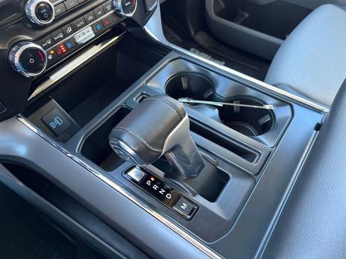 Used 2024 Ford F150 Lariat w/ FX4 Off-Road Package image 17