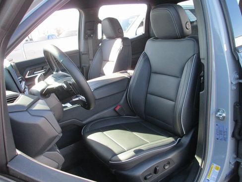 Used 2026 Chevrolet Silverado EV LT image 18