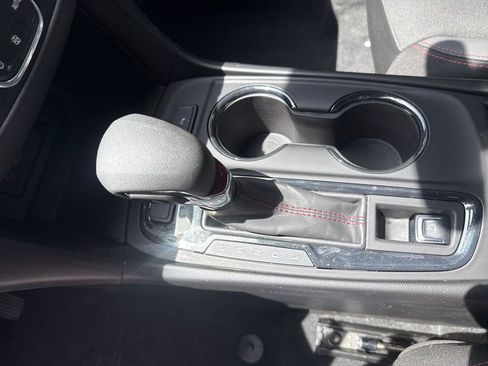 Used 2022 Chevrolet Equinox RS AWD/4WD image 29