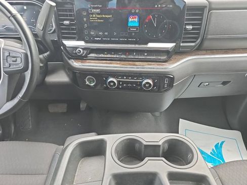 Used 2024 GMC Sierra 1500 Elevation RWD image 3