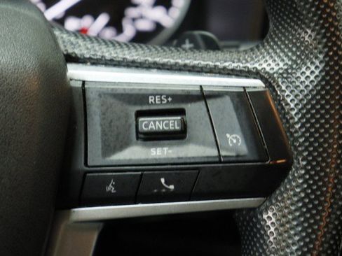 Used 2024 Mitsubishi Outlander ES FWD image 12