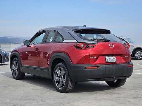 Certified 2022 MAZDA MX-30 Electric w/ Premium Plus Pkg FWD image 16