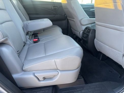 Used 2022 Honda Passport EX-L image 12