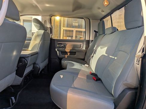 Used 2015 RAM 2500 SLT image 17