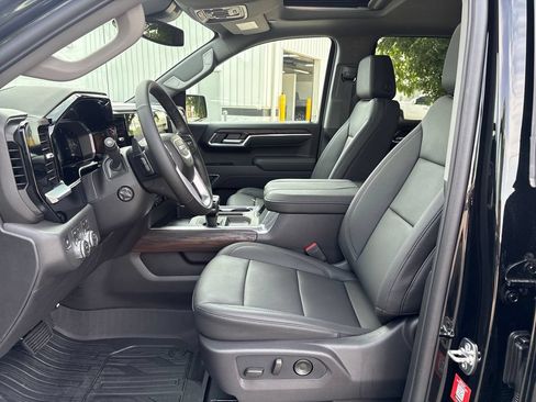 New 2026 GMC Sierra 1500 SLT AWD/4WD image 11