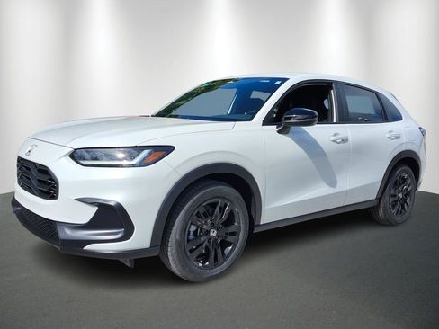 New 2026 Honda HR-V Sport image 3