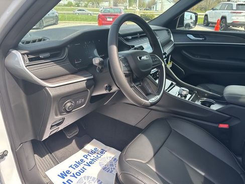 New 2026 Jeep Grand Cherokee L Limited AWD/4WD image 59