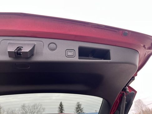 Used 2020 Chevrolet Equinox LT image 37