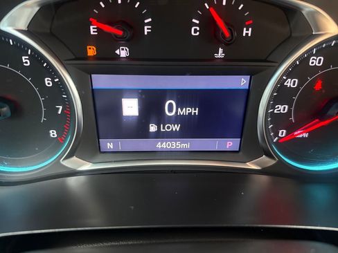 Used 2023 Chevrolet Traverse RS AWD/4WD image 16