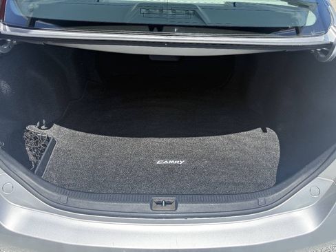 Used 2010 Toyota Camry XLE FWD image 10