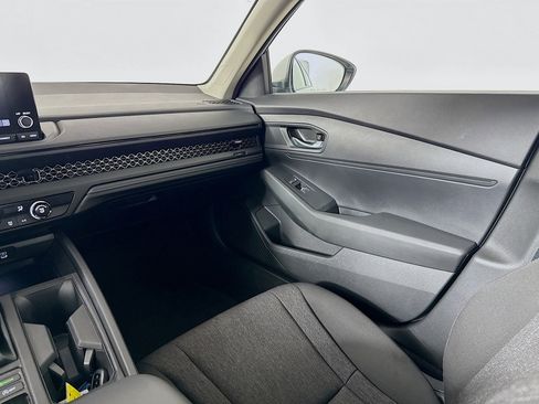 Certified 2025 Honda Accord LX image 25