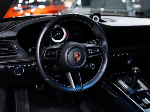 Used 2022 Porsche 911 GT3 image 12