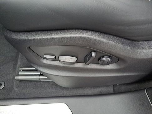 Used 2026 Porsche Cayenne Coupe image 23