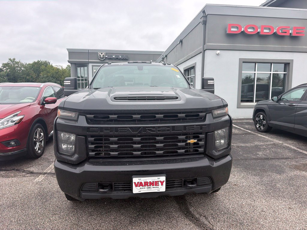 Used 2020 Chevrolet Silverado 2500 Custom w/ Custom Value Package AWD/4WD image 2