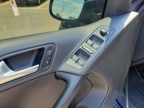 Used 2016 Volkswagen Tiguan S AWD/4WD image 23