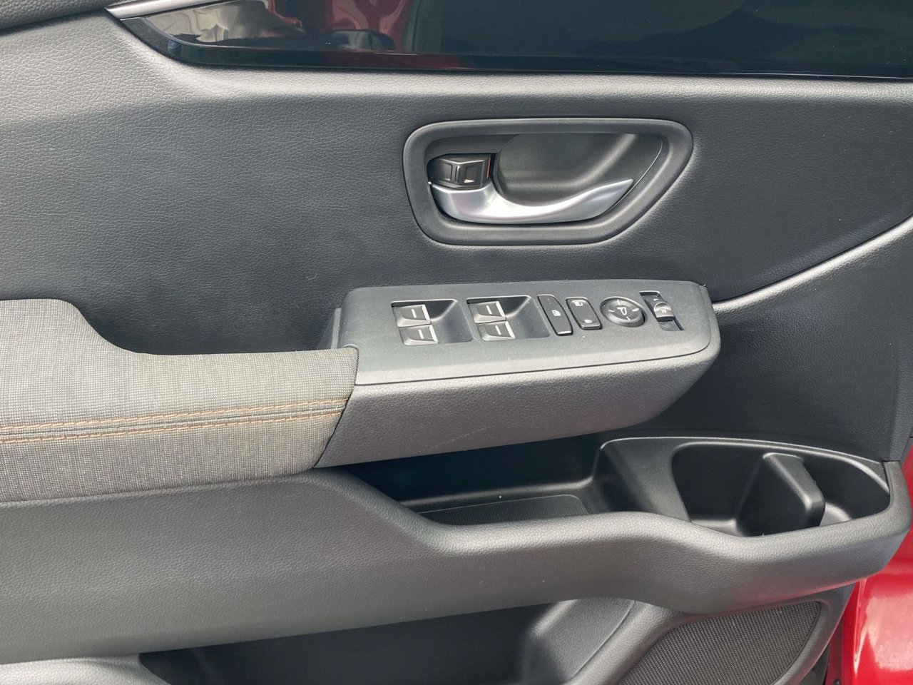 Used 2025 Honda Pilot Sport image 27