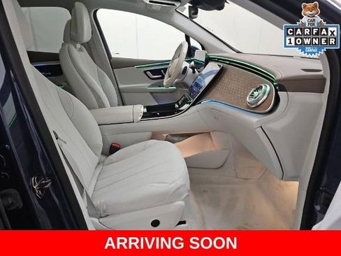 Used 2023 Mercedes-Benz EQE 350+ 4MATIC SUV w/ Exclusive Trim Package image 11