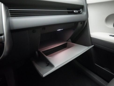 Used 2025 Hyundai Ioniq 5 SEL image 30