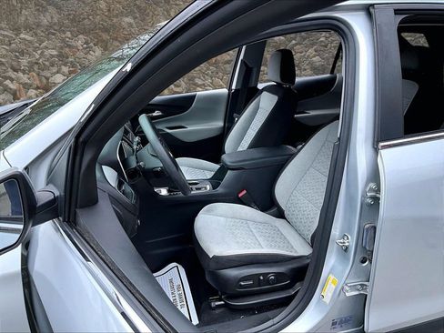 Used 2022 Chevrolet Equinox LT AWD/4WD image 23