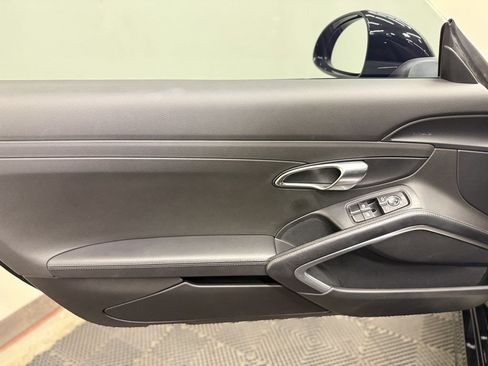 Used 2014 Porsche Cayman RWD image 19