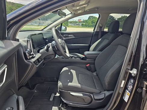 Used 2023 Kia Sportage LX FWD image 15